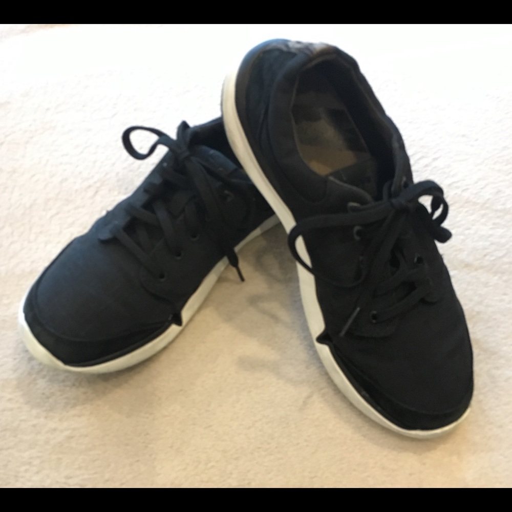 Teva black sneakers, size 8